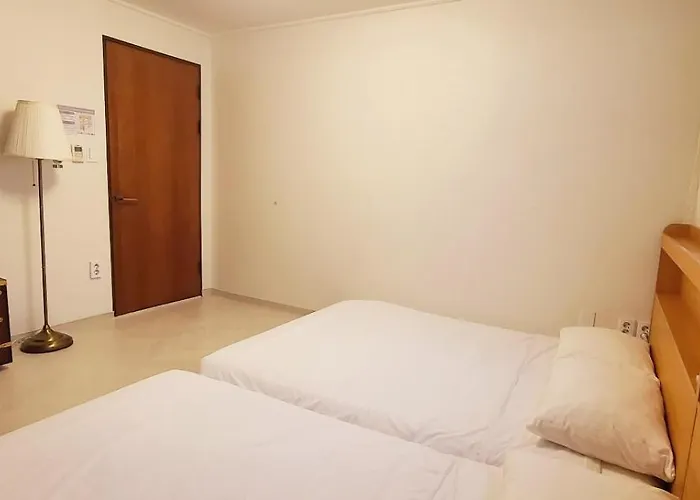 Mangwon Station Taxi 3 Minutes #family #friend #hongdae #hangangang #yg #self-check-in #washingmachine #dryer #low-floor Bed #children's Supplies *