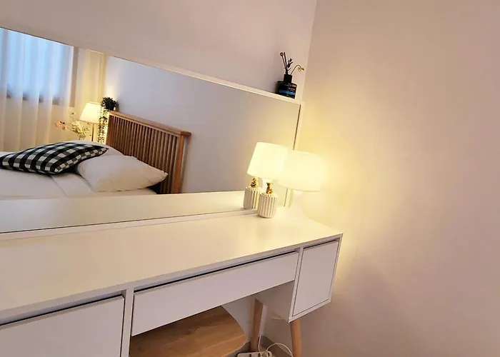 Mangwon Station Taxi 3 Minutes #family #friend #hongdae #hangangang #yg #self-check-in #washingmachine #dryer #low-floor Bed #children's Supplies * 首爾