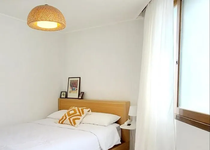 Mangwon Station Taxi 3 Minutes #family #friend #hongdae #hangangang #yg #self-check-in #washingmachine #dryer #low-floor Bed #children's Supplies 公寓 首爾